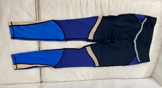 Echt Force Scrunch Leggings - Blue Steel 瑜伽褲, 女裝, 運動服裝- Carousell