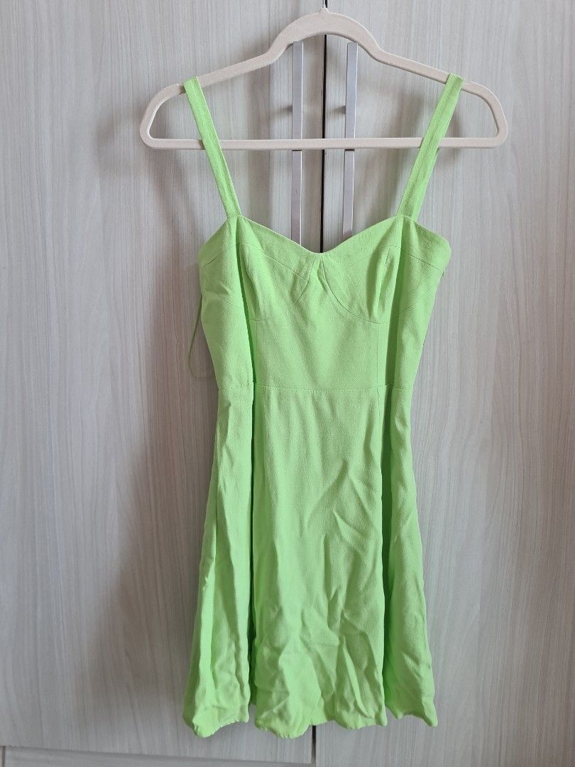 zara apple green dress Manita PVC Green Polka Dot Apron – eCartGrenada
