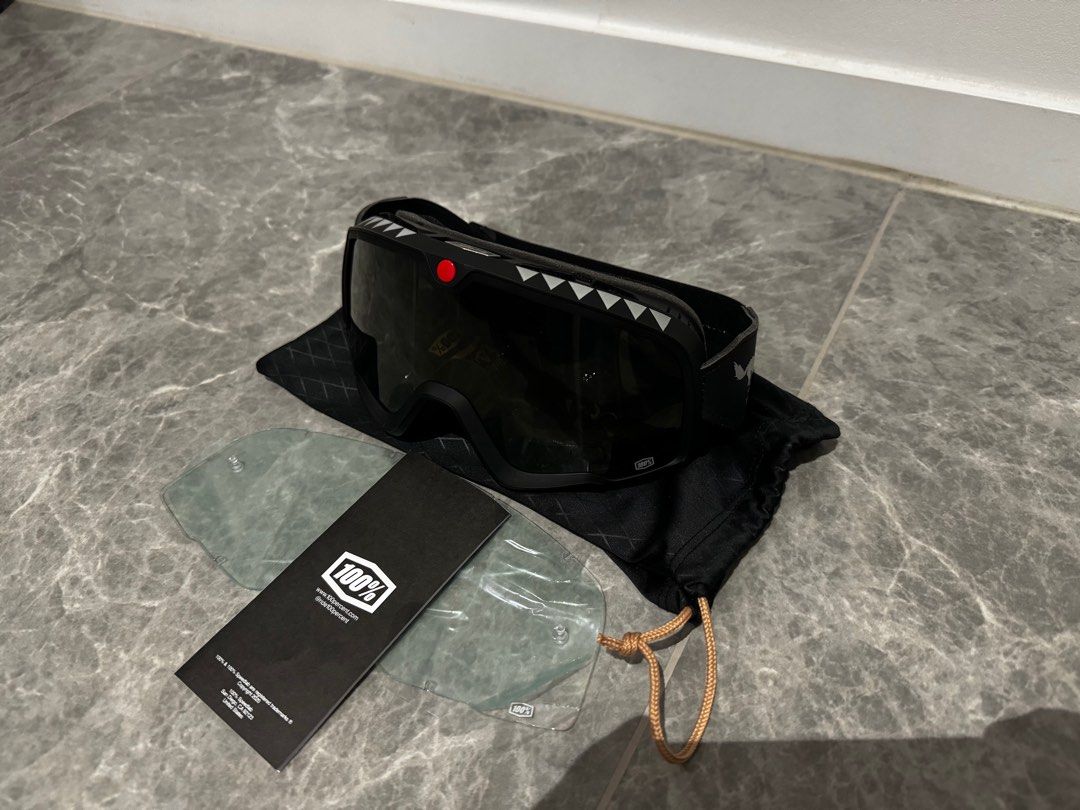 100% Barstow Motorcycle Goggles (Category: Motorcycle Apparel) located in Singapore. Submitted by ted.f (Listing ID 1295764771, Image 3). Description: 9.9/10 worn only once. Selling as I never quite got used to wearing goggles. Bought from Amazon Singapore with receipt on last pic. .