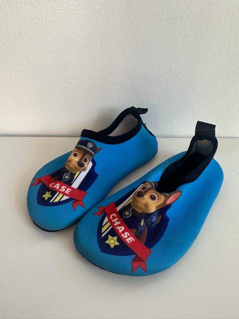 Aqua Shoes (Category: Babies & Kids Fashion) located in Quezon City. Submitted by ronb25 (Listing ID 1295759244, Image 1). Description: FREE 14.5cm.