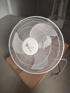 (Category: ) located in . Submitted by dylan648 (Listing ID 1295750752, Image 1). Description: .