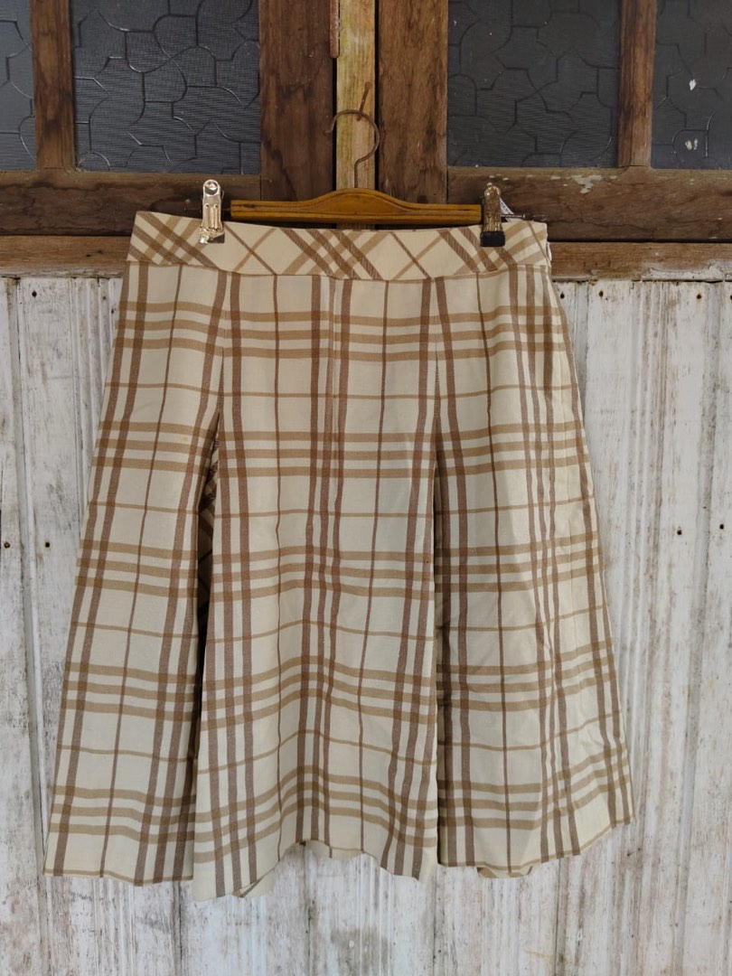 Burberry Midi Skirt Women s Fashion Bottoms Skirts on Carousell