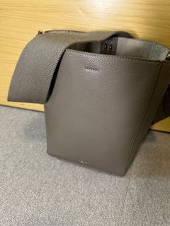 （分類：）位於 。 由 itschelle 提交（商品編號 1295851995，圖片 1）。簡介： 。