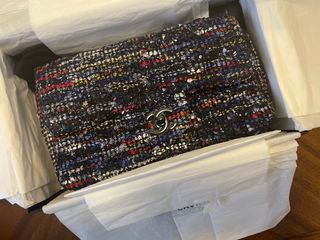 (Category: ) located in . Submitted by yejin (Listing ID 1295824518, Image 1). Description: .