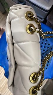 (Category: ) located in . Submitted by glads_closet (Listing ID 1295768718, Image 1). Description: .
