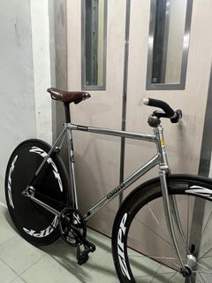 (Category: ) located in . Submitted by oem_sprinter (Listing ID 1295762055, Image 1). Description: .