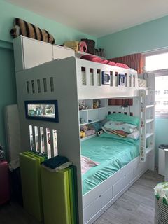 (Category: ) located in . Submitted by kerfuffles (Listing ID 1295732518, Image 1). Description: .