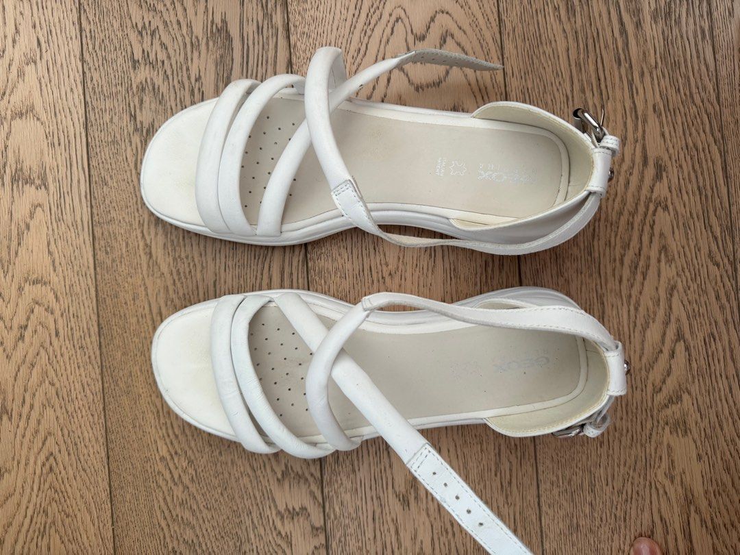 Geox 41 number leather white sandals