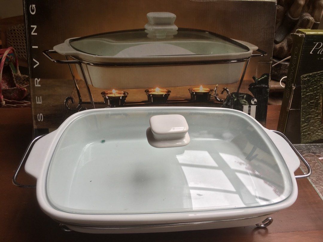 Glass Server with Food Warmer (Category: Dinnerware & Cutlery) located in Quezon City. Submitted by tishaagba (Listing ID 1295703676, Image 1). Description: .