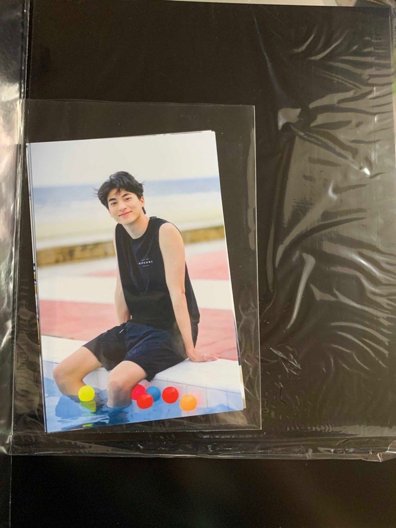 Gulf Kanawut first fan meet “Be my wonderful emoji” photobook