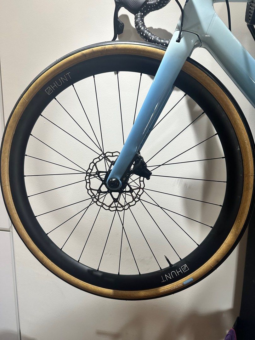 Hunt 35 carbon gravel disc clearance