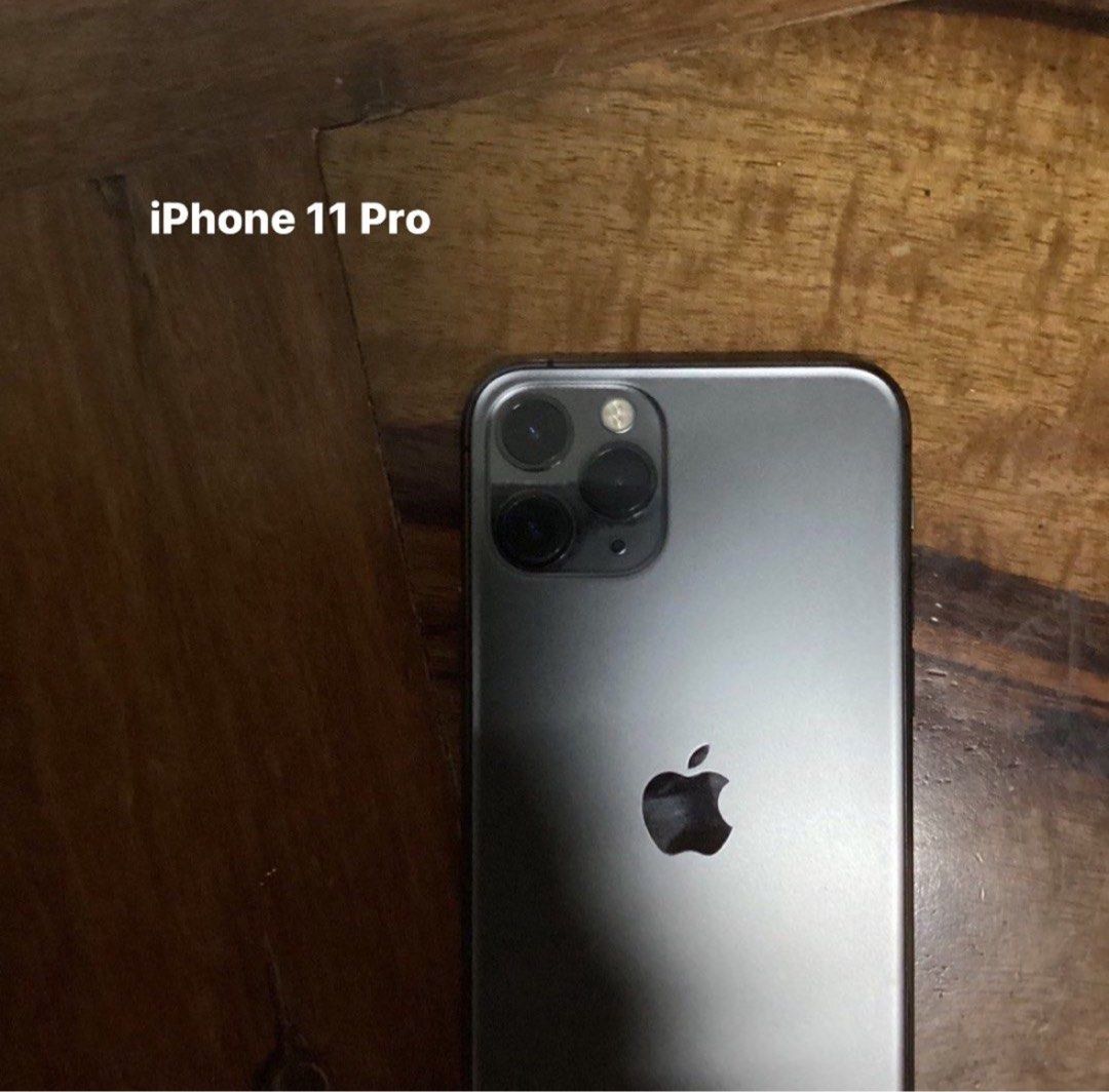 iPhone 11 Pro | Space Grey - 64 GB (Category: iPhone 11 Series) located in Makati City. Submitted by aliyahspreloved (Listing ID 1295762535, Image 2). Description: good as new!.