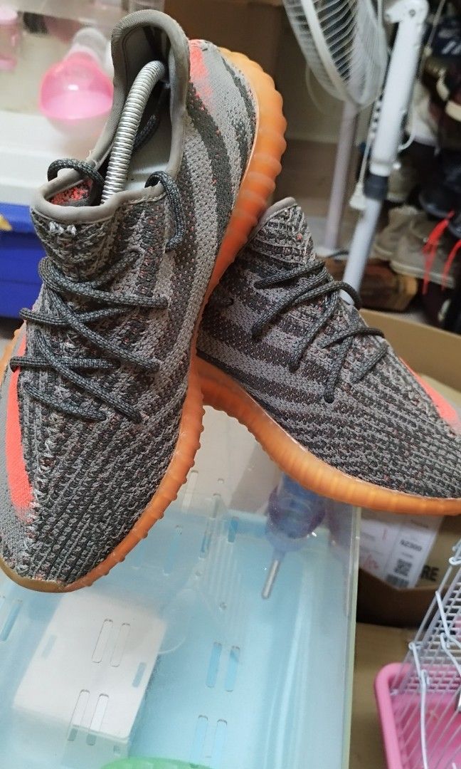 Kasut Yeezy 350 v2 10.5UK