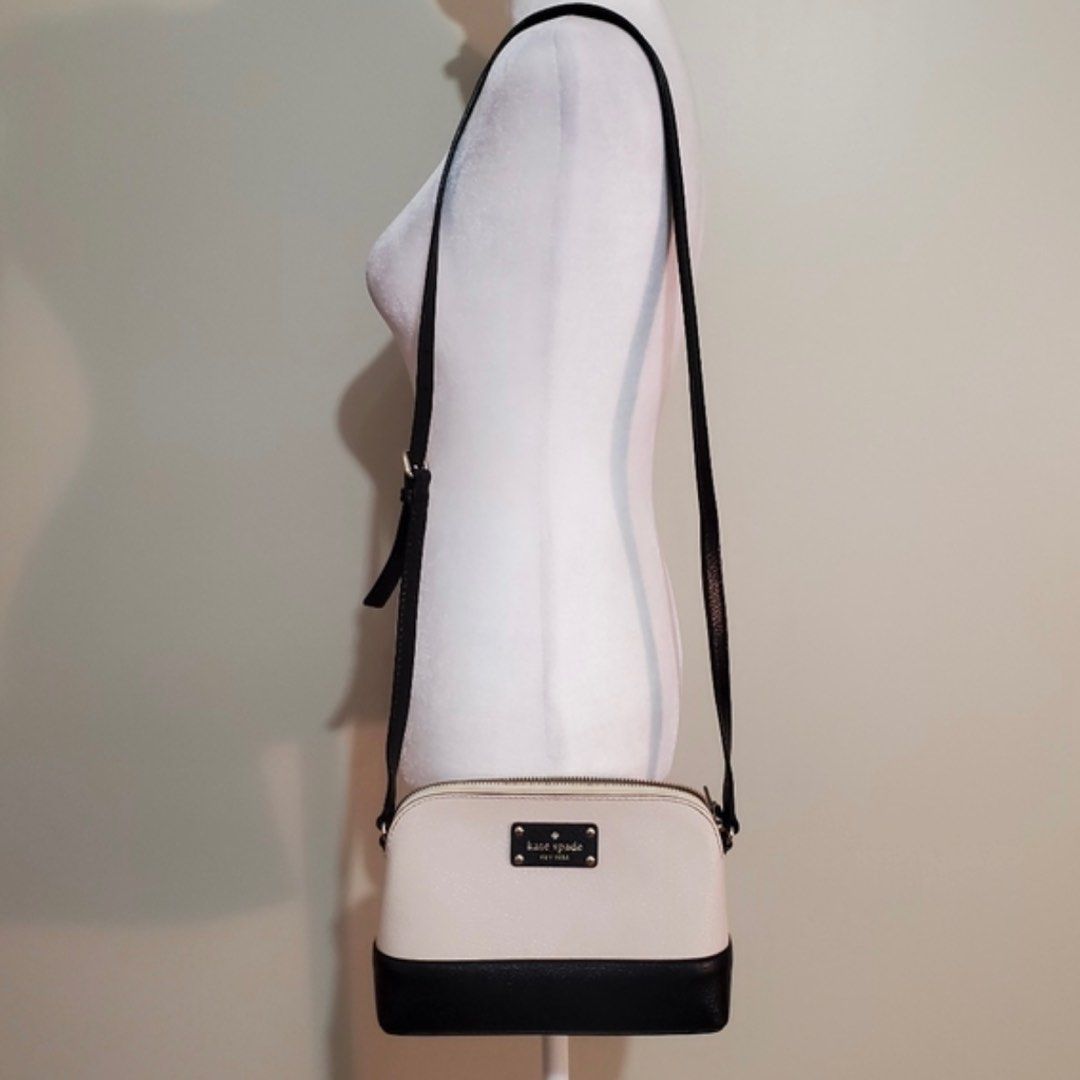 Kate Spade Hanna Cross Body (Category: Cross-body Bags) located in Valenzuela. Submitted by kleanupwithkat (Listing ID 1295717429, Image 3). Description: Flaw: Tiny Pen Mark in-front •Compact boar-embossed pebbled cowhide leather shoulder bag with polished hardware •Zippered top closure with Kate Spade license plate logo on front •Custom Capital Kate logo print lining with an open slip pocket •Single shoulder strap with a drop of about 18 to 20 i