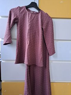 (Category: ) located in . Submitted by ummumasa (Listing ID 1295764805, Image 1). Description: .