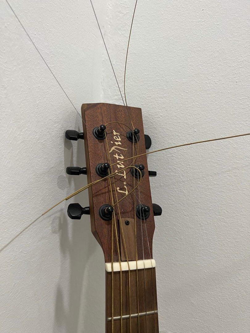 L. Luthier Le Light ST, Hobbies & Toys, Music & Media, Musical 