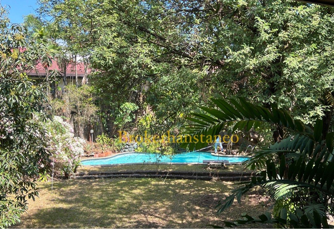 La Vista Quezon city (Category: House & Lot) located in Taguig. Submitted by brokerhanstaneo_09178038728 (Listing ID 1295764171, Image 3). Description: La Vista, QC Lot area- 1,525sqm with 2sty house 3br den big garden, pool, 4car garage P175,000/sqm P266,875,000 Brokerhans Taneo 09178038728 #lavista #lavistavillage #lavistaqc #Lavistahomes #lavistalot.