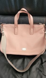 （分類：）位於 。 由 jasmarc123 提交（商品編號 1295735224，圖片 1）。簡介： 。