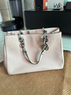 （分類：）位於 。 由 haileyxmc 提交（商品編號 1295736082，圖片 1）。簡介： 。