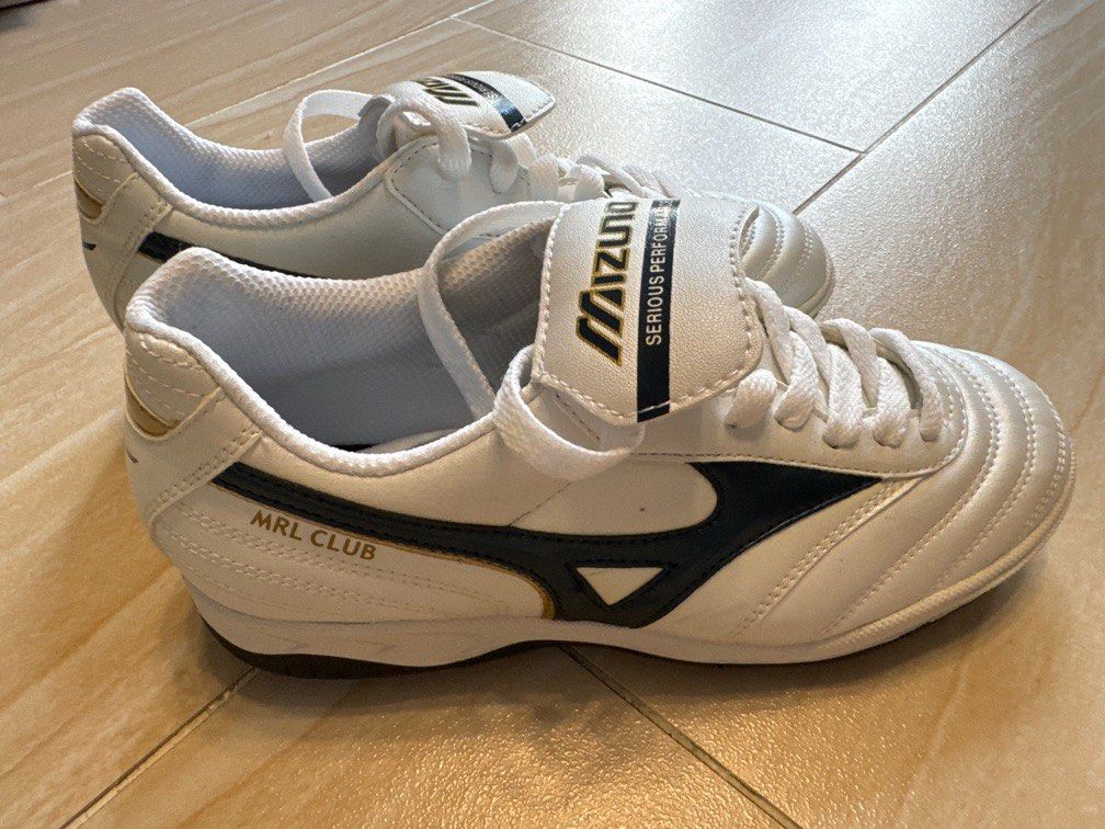 Mizuno football boots deals