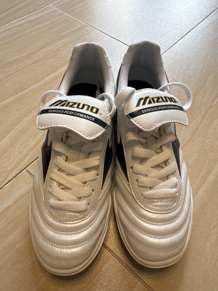 Mizuno football boots US5.5 EUR37