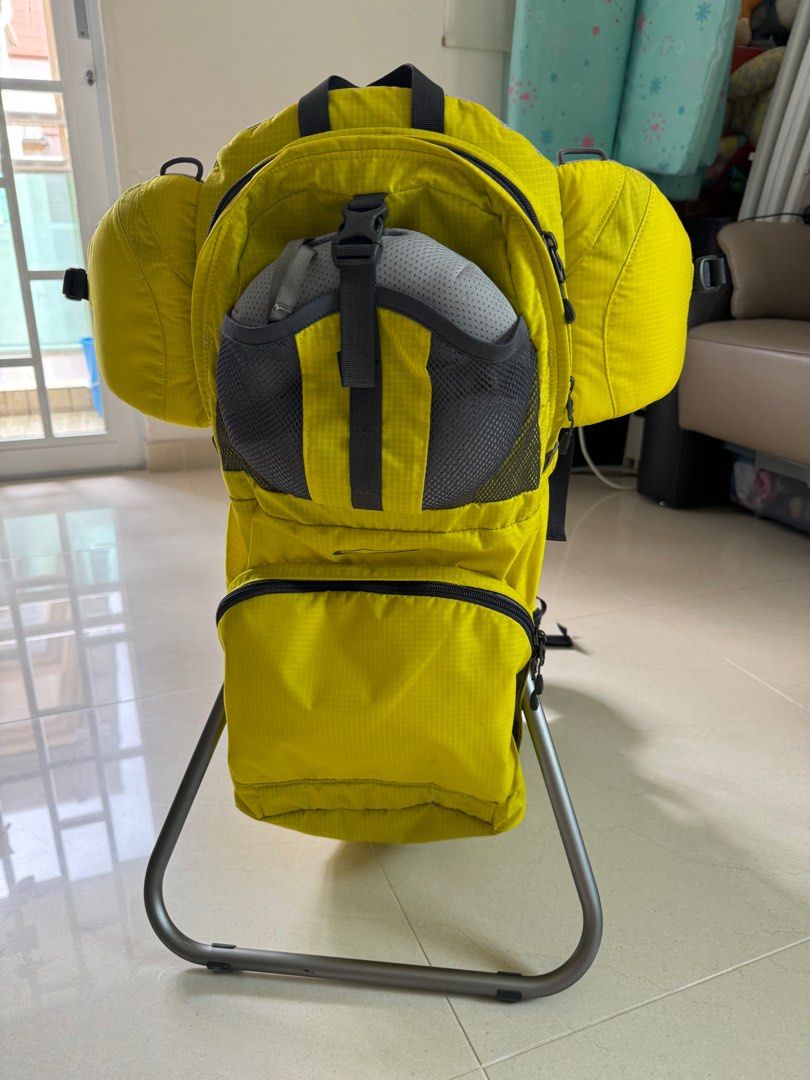 Mont bell baby carrier with rain cover