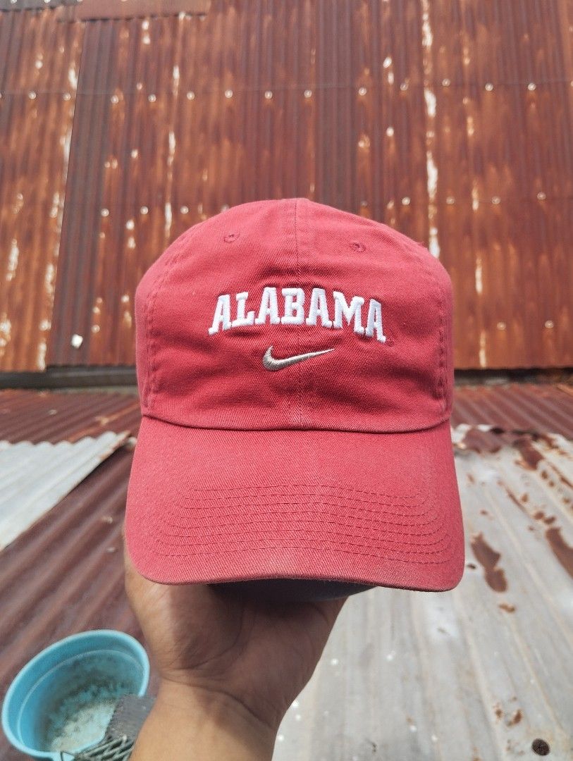 Nike Alabama crimson tide adjustable (Category: Caps & Hats) located in Naga. Submitted by ronemilmal21485 (Listing ID 1295727336, Image 1). Description: color rate 9.5/10 380 + SF thrift item manage your expectations.