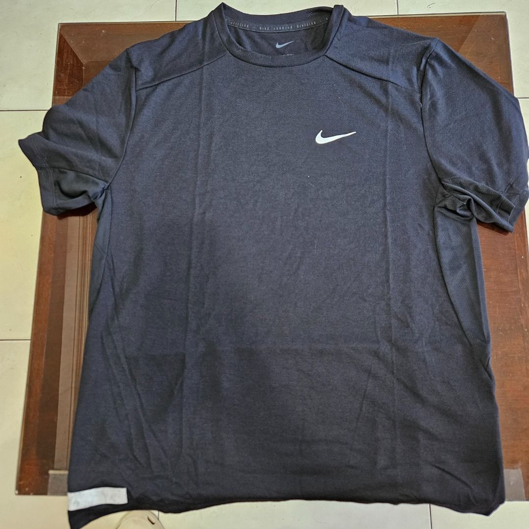 Nike Dri-FIT Run Division Rise 365 (Category: Activewear) located in Santa Rosa. Submitted by kevsoli (Listing ID 1295765974, Image 1). Description: Nike Dri-FIT Run Division Rise 365 100% Authentic Size: Medium Condition: New Colorway: Black Meetup: SM City Santa Rosa Shipping: LBC or Lalamove (Additional fee for shipping).