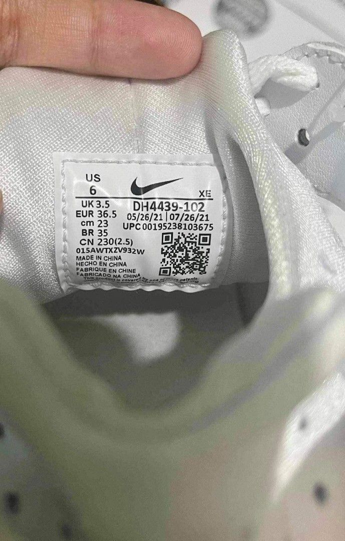 Nike Huarache White (Category: Sneakers) located in Pasig City. Submitted by bunchymallows (Listing ID 1295704411, Image 3). Description: Brand New. Original. Bought in Japan. no box. Runs small to Size possibly can fit Size US 5.