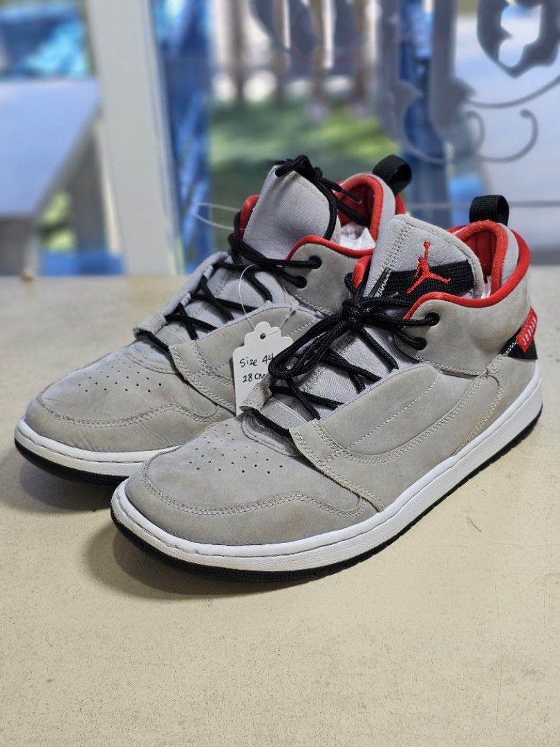NIKE JORDAN FADEAWAY WOLF, Fesyen Pria, Sepatu Sneakers di Carousell