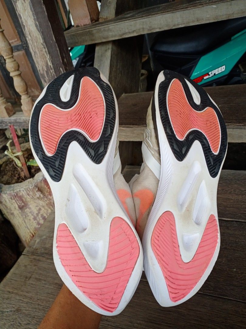 review nike zoom gravity 2