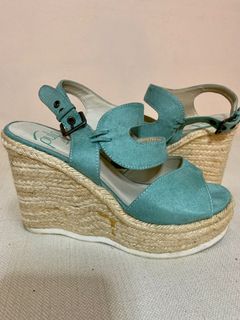 (Category: ) located in . Submitted by PettitShopaholic (Listing ID 1295860363, Image 1). Description: .