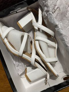 Parisian White Casual Sandals