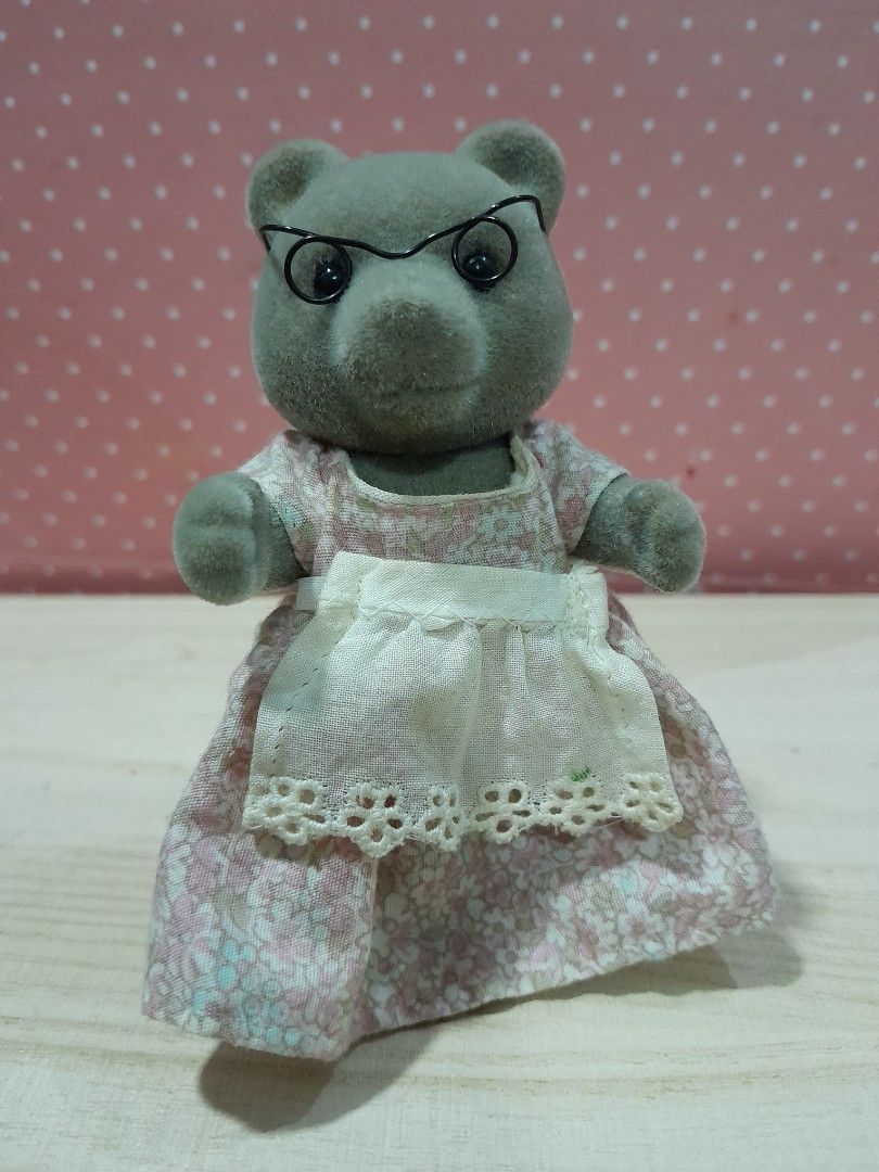 Preloved Sylvanian Families Vintage Doll
