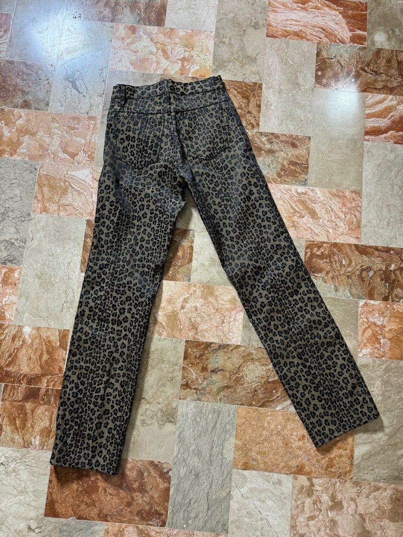 rare fendi (Category: Jeans) located in Dagupan City. Submitted by lux_thrift (Listing ID 1295804066, Image 2). Description: SALE!!! 26 waistline vintage like new nothing to explain .