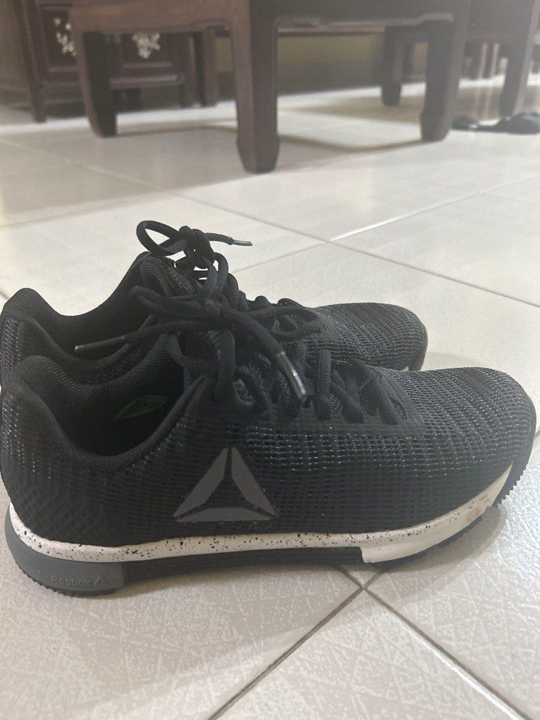 reebok shoes in black