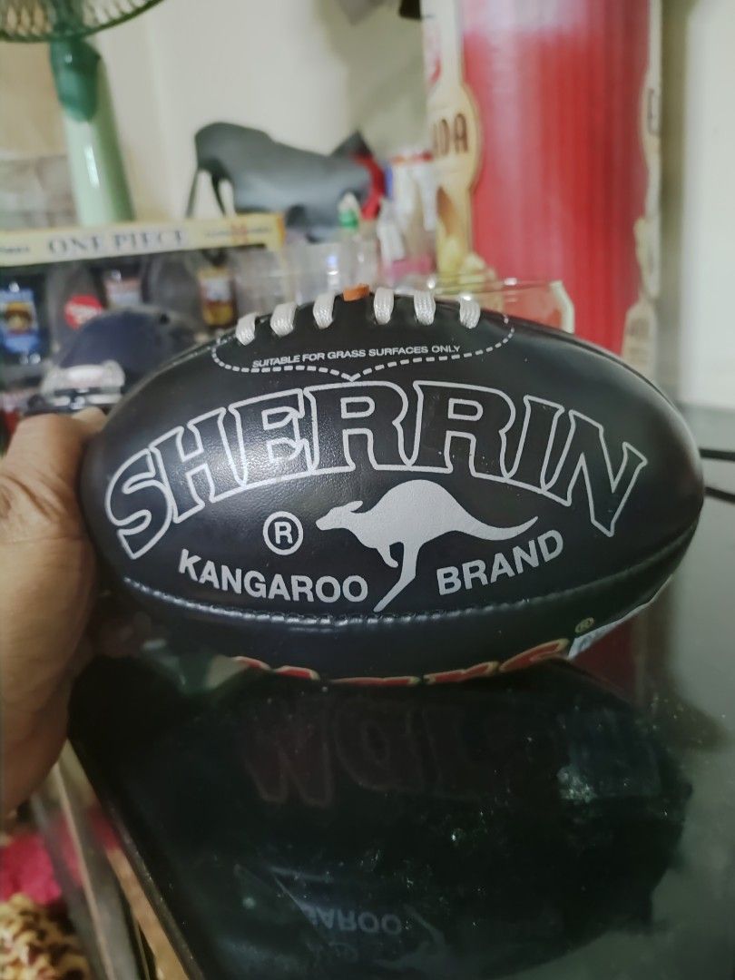 Sherrin Rugby Kangaroo Choc MARS, Hobbies & Toys, Collectibles ...