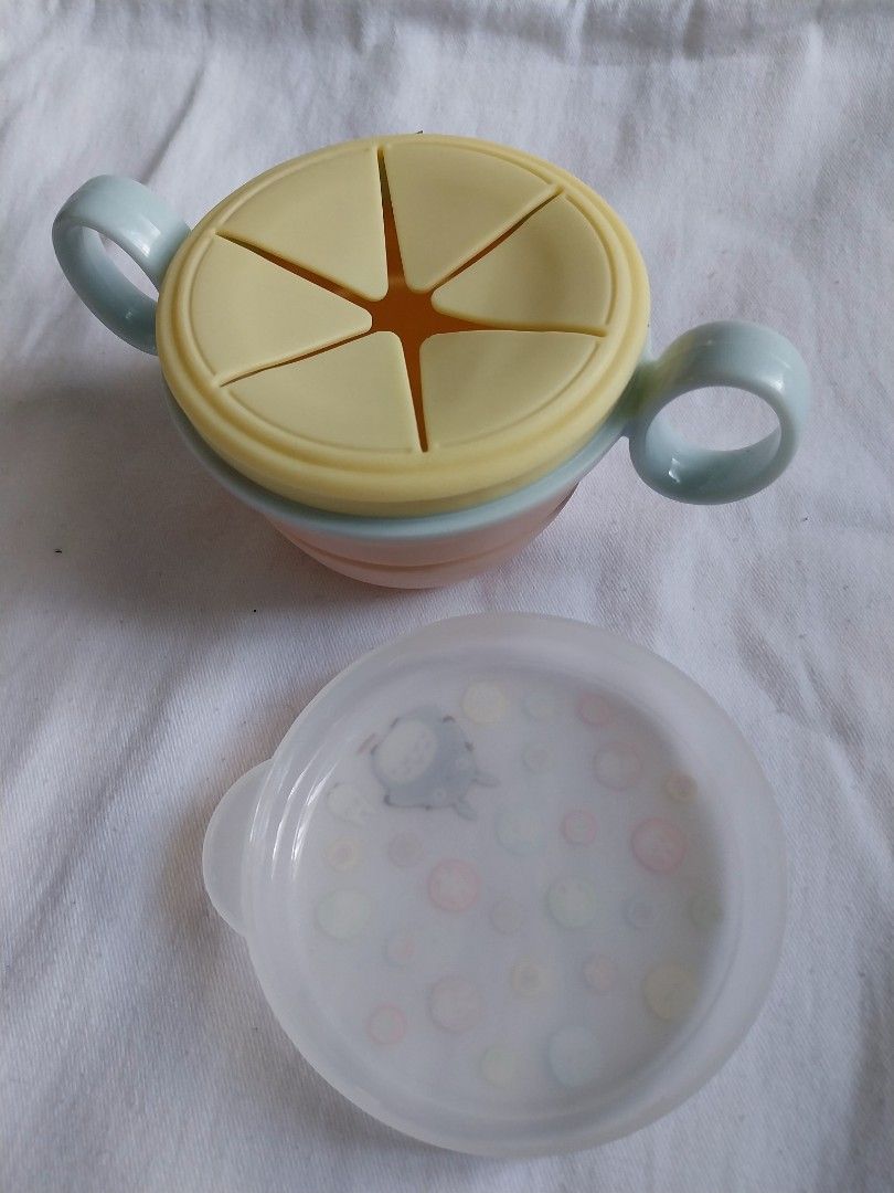 Snack Container (Category: Weaning & Toddler Feeding) located in Cavite. Submitted by mom0f2 (Listing ID 1295821358, Image 2). Description: .