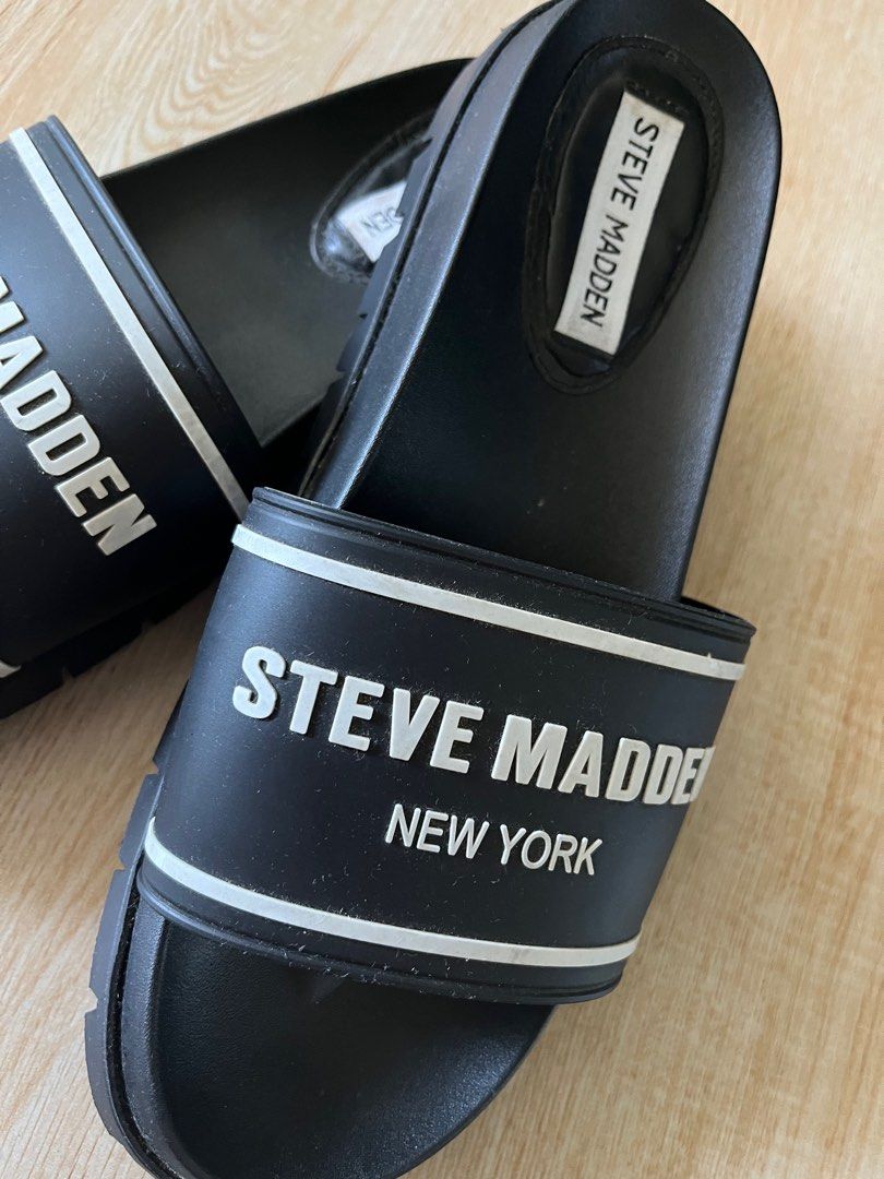 Steve Madden Slides (Category: Slippers & Slides) located in Quezon City. Submitted by ronabouts (Listing ID 1295770031, Image 2). Description: .
