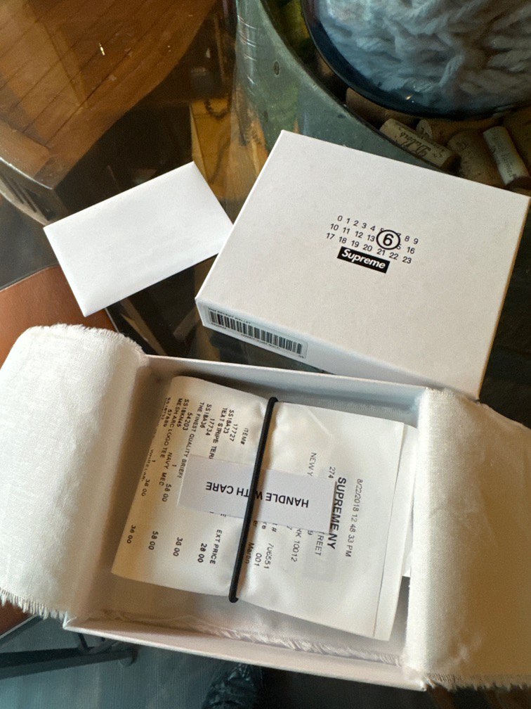 Supreme Maison Margiela MM6 Wallet, Men's Fashion, Watches & Accessories,  Wallets & Card Holders on Carousell