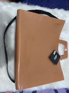 (Kategori: ) berada di . Dikirim oleh mareda (ID iklan 1295863507, Gambar 1). Deskripsi: .
