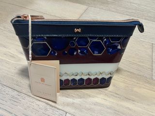 （分類：）位於 。 由 kit_hkg 提交（商品編號 1295835694，圖片 1）。簡介： 。