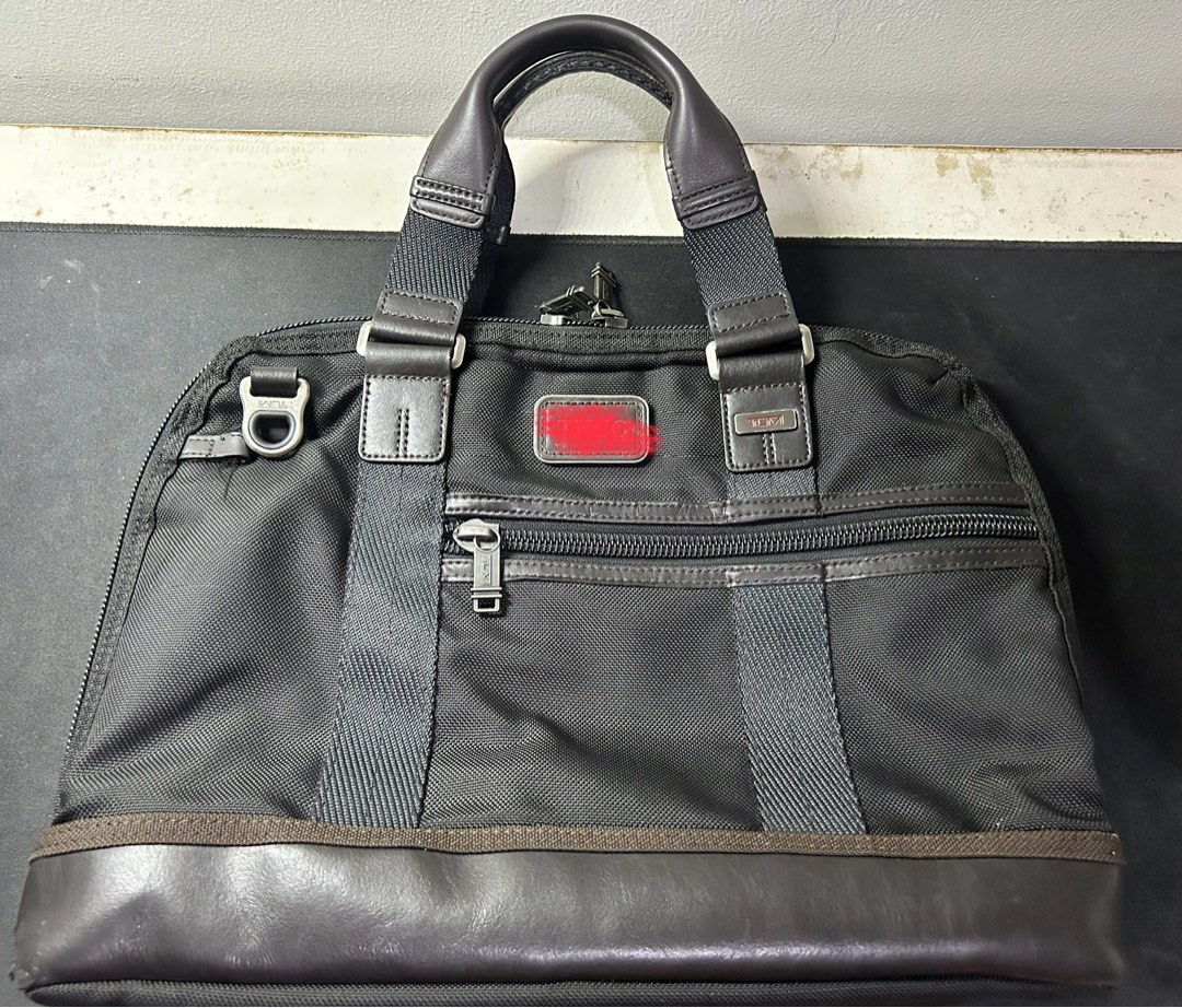 TUMI Alpha Bravo EARLE Compact Brief Barang Mewah Tas Dompet di Carousell