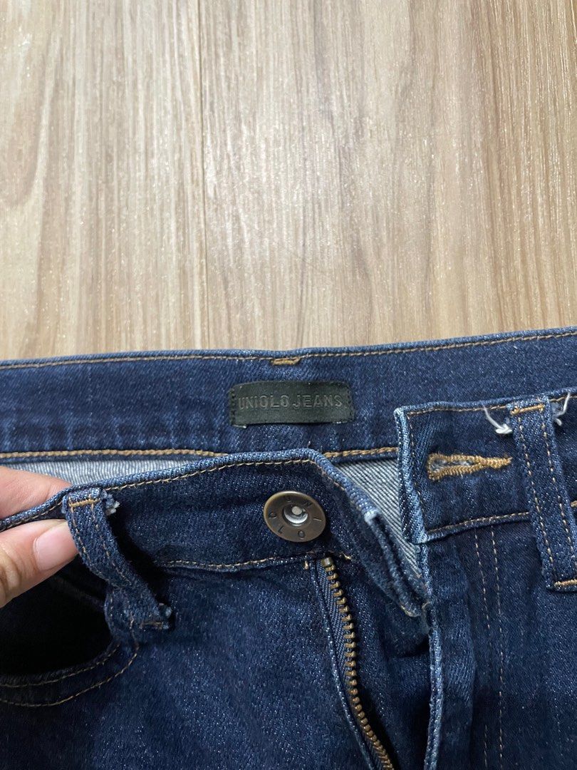uniqlo flared jeans (Category: Jeans) located in Rizal. Submitted by esquivel.declutter (Listing ID 1295805675, Image 2). Description: bought for 1,995 used 2 times only 85cm length 26-28 waist .