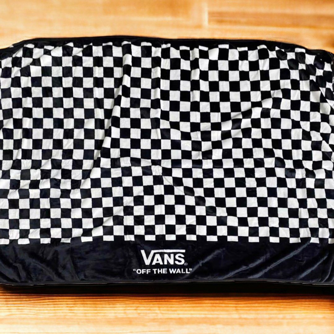 Vans Family Cushion Blanket Throw, Everything Else on Carousell