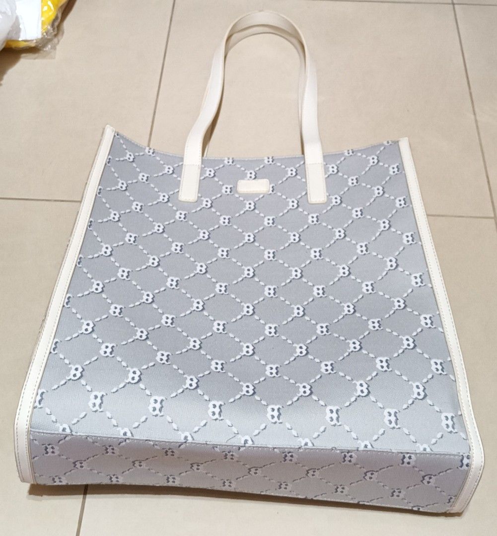 Very big bag top