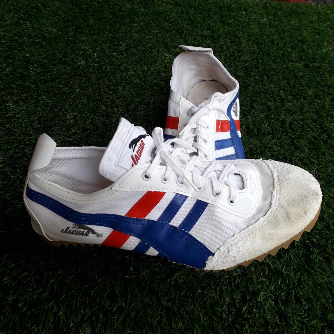 Vintage 70 s Moonstar Jaguar Gym Shoes White Sneakers Made in Japan Fit Size 7