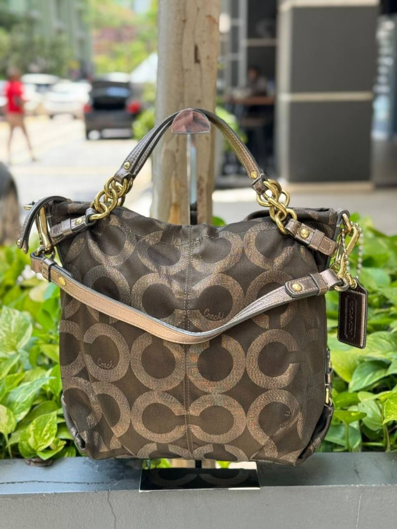 VINTAGE COACH ART BROOKE METALLIC OLIVE SIGNATURE LOGO PRINT SHOULDER BAG Luxury Bags Wallets on Carousell