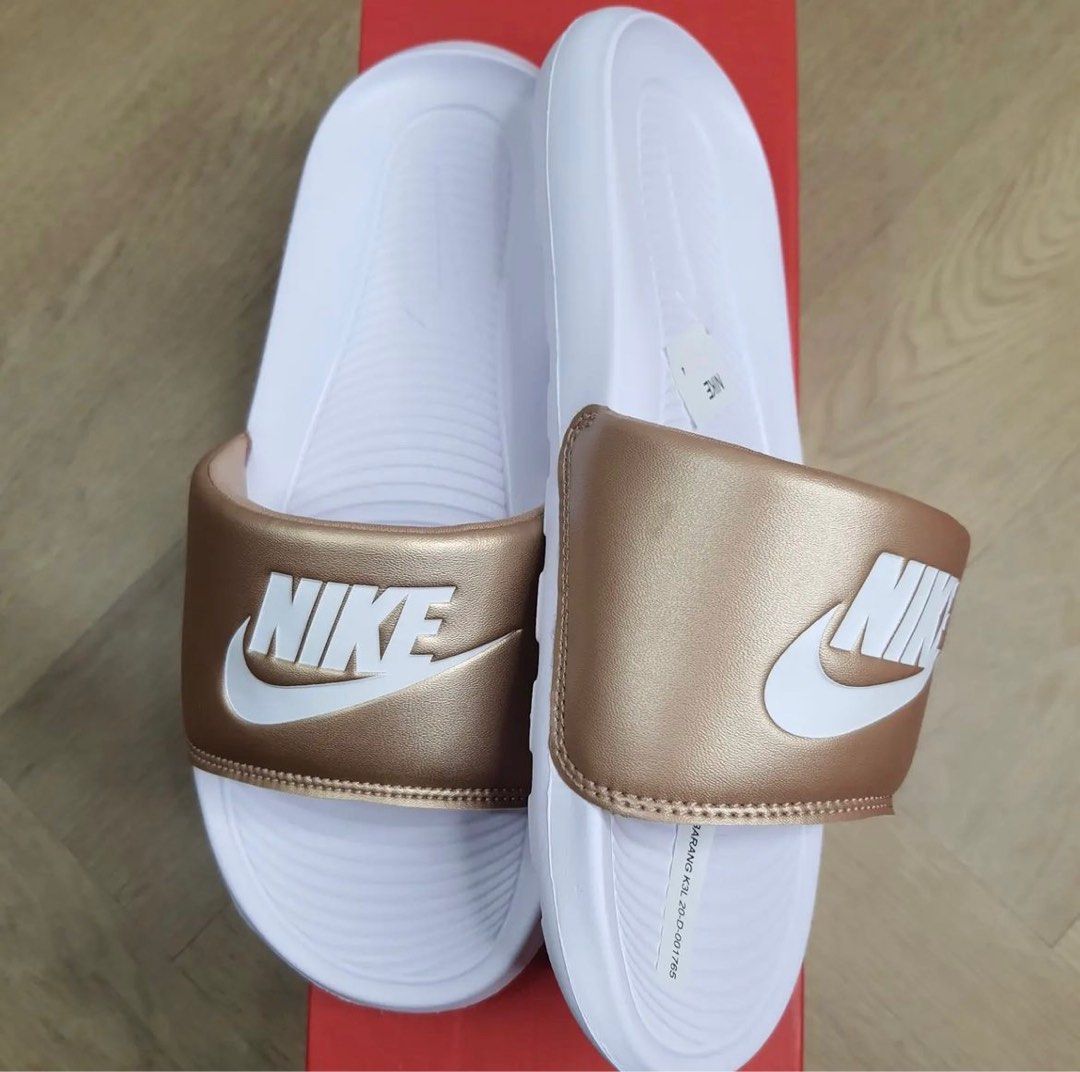 W Nike Victory One Slide White Bronze Size - Main Image