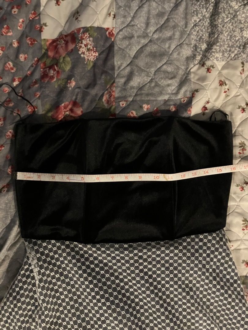 XL Black strapless gown (Category: Evening dresses & gowns) located in Caloocan City. Submitted by pleasesleep (Listing ID 1274953969, Image 3). Description: .